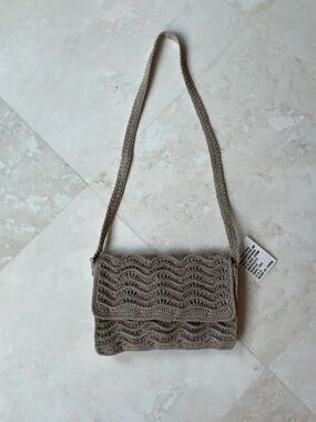 Cute Beige Macrame Crochet Crossbody Zippered Bag NWT